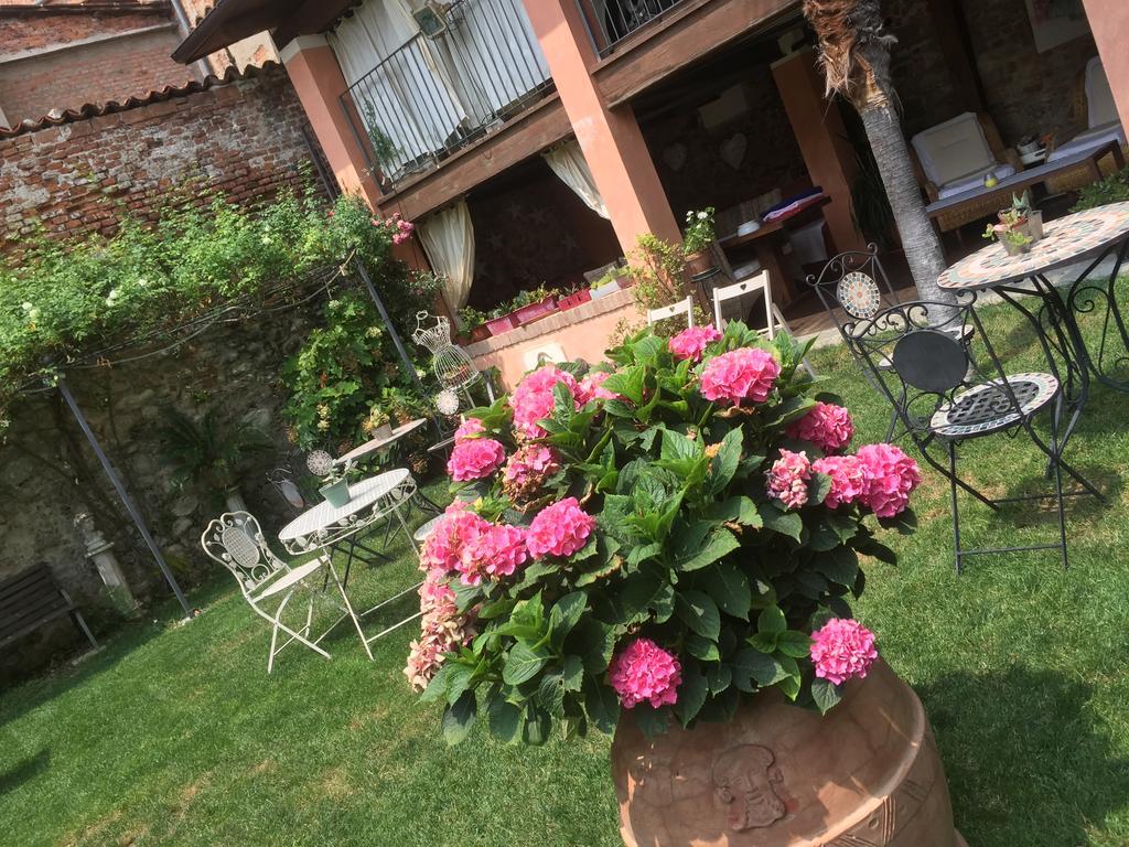 Lori'S Inn 몬도비 외부 사진